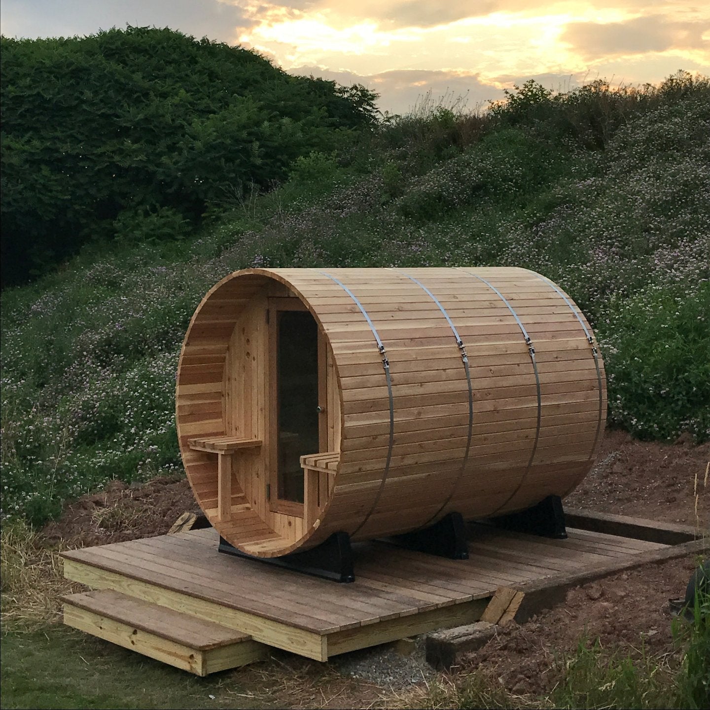 Huntington 4-6 Person Barrel Sauna x Glacier Cold Plunge - Sauna Bundles