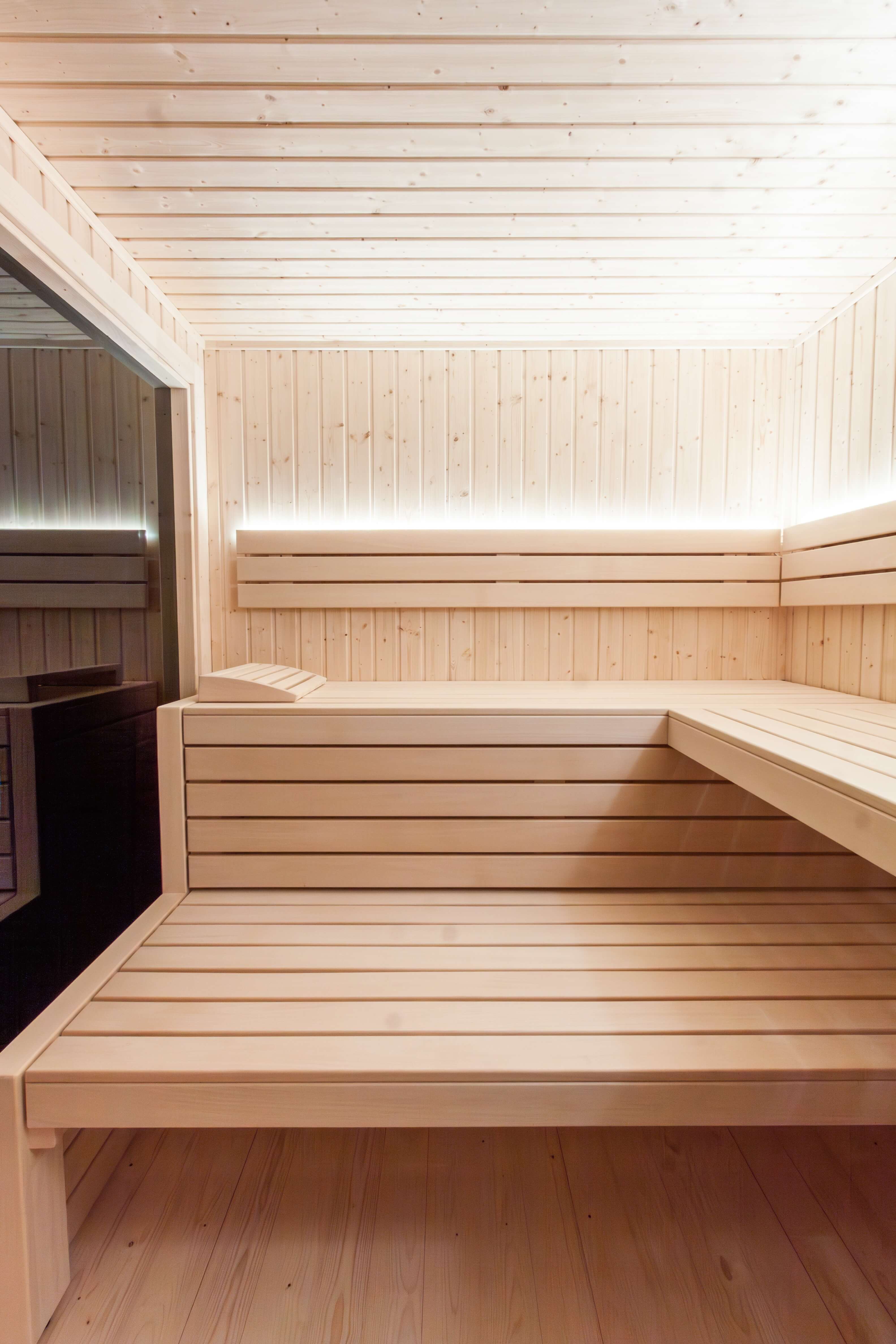 Alpina Outdoor Sauna — Heritage Collection