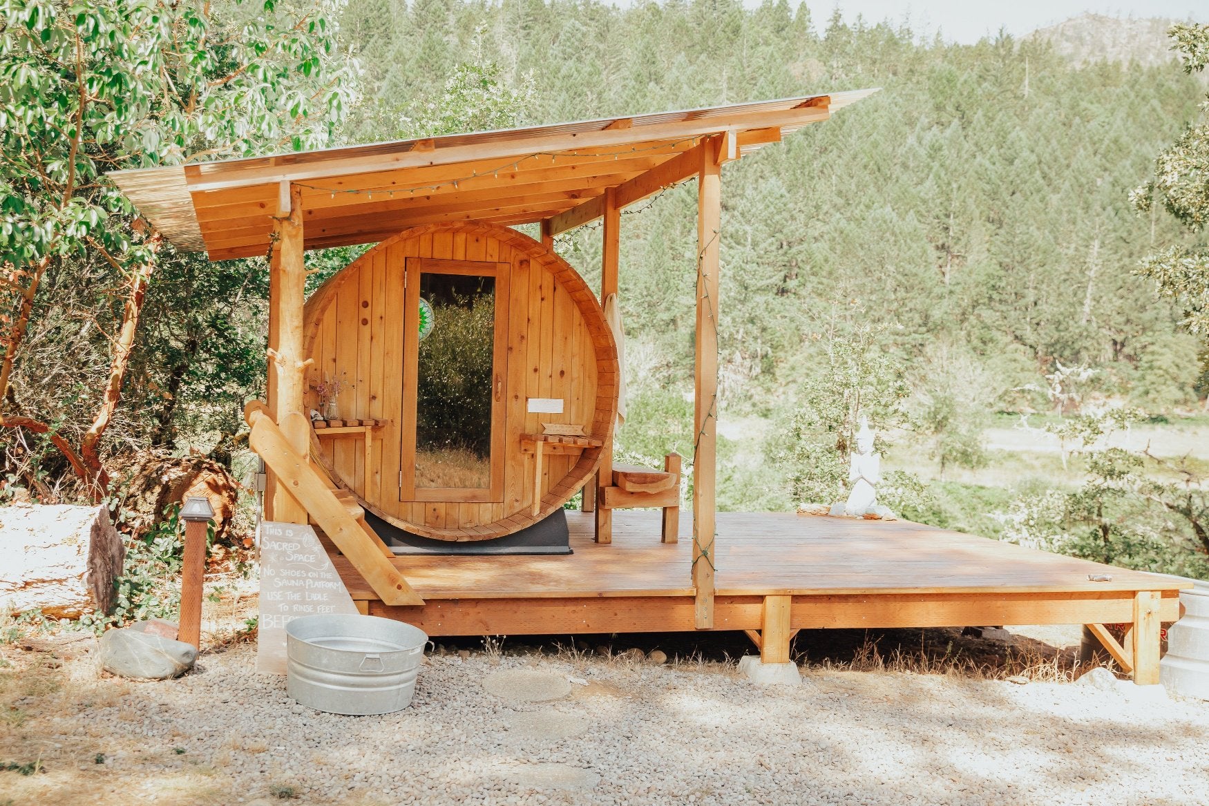 Grandview 4-6 Person Canopy Barrel Sauna