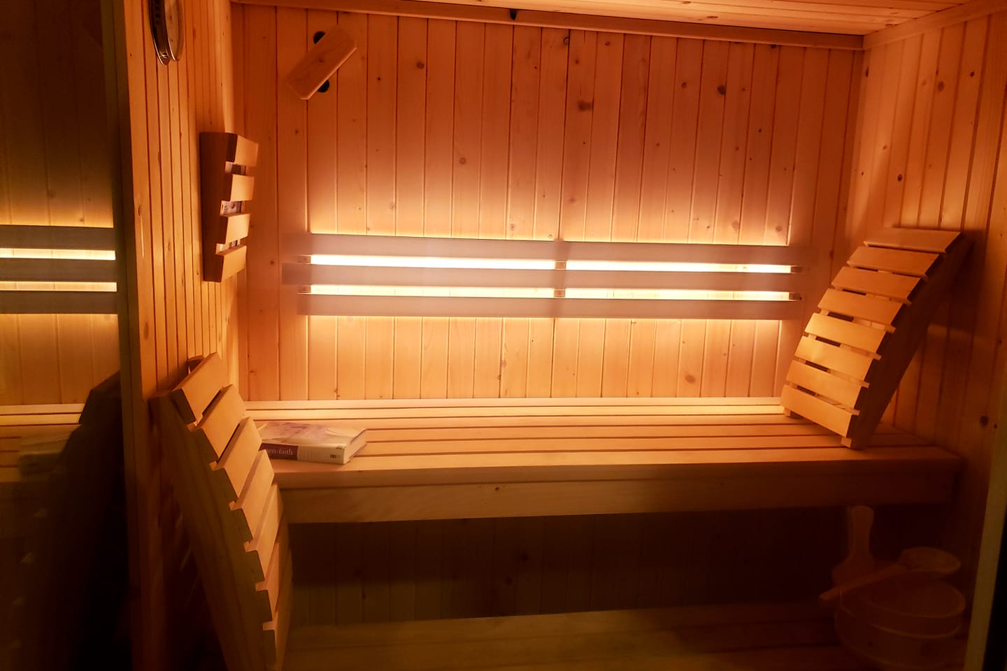 Grayson 4 Person Indoor Sauna