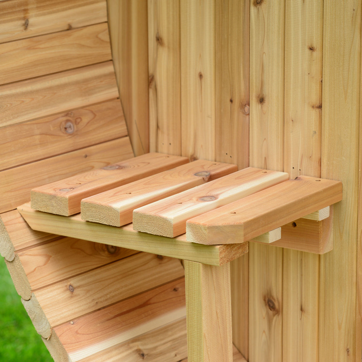 Barrel sauna bench detail